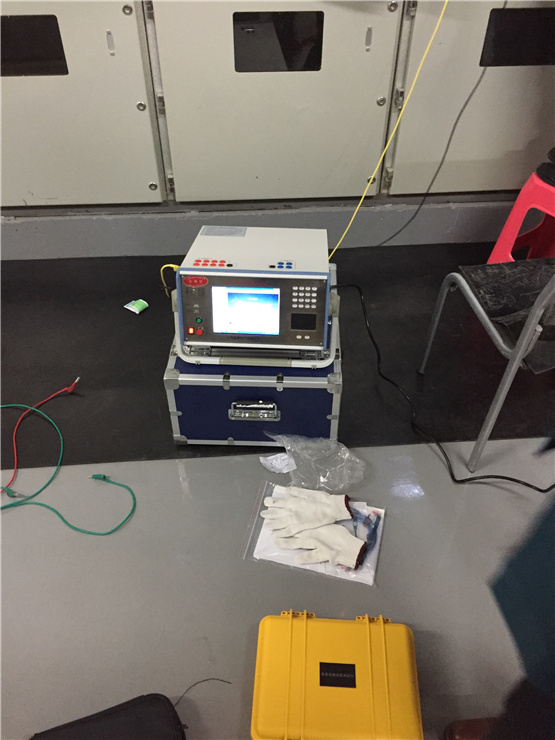 天津電力公司微機(jī)繼電保護(hù)測(cè)試儀培訓(xùn)現(xiàn)場
